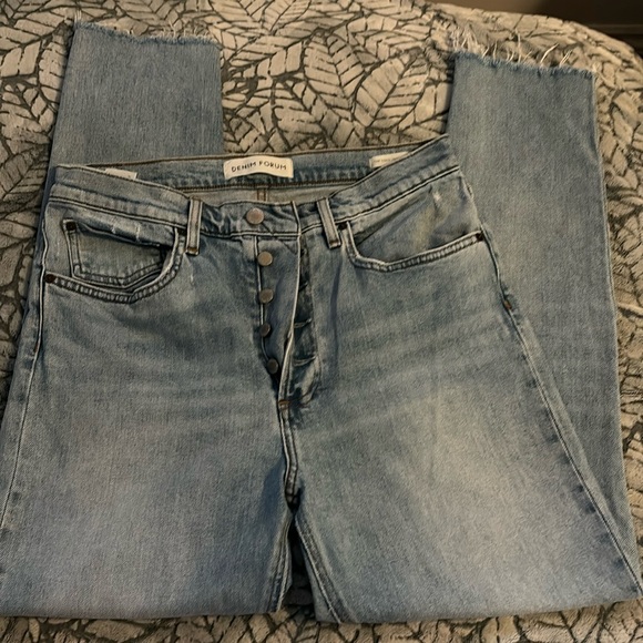 Denim Forum (Aritzia Brand) Yoko High Rise Slim Jeans - Picture 5 of 6